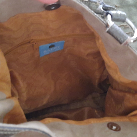 Kathy VanZeeland leather trimmed hobo style purse - Picture 3 of 8